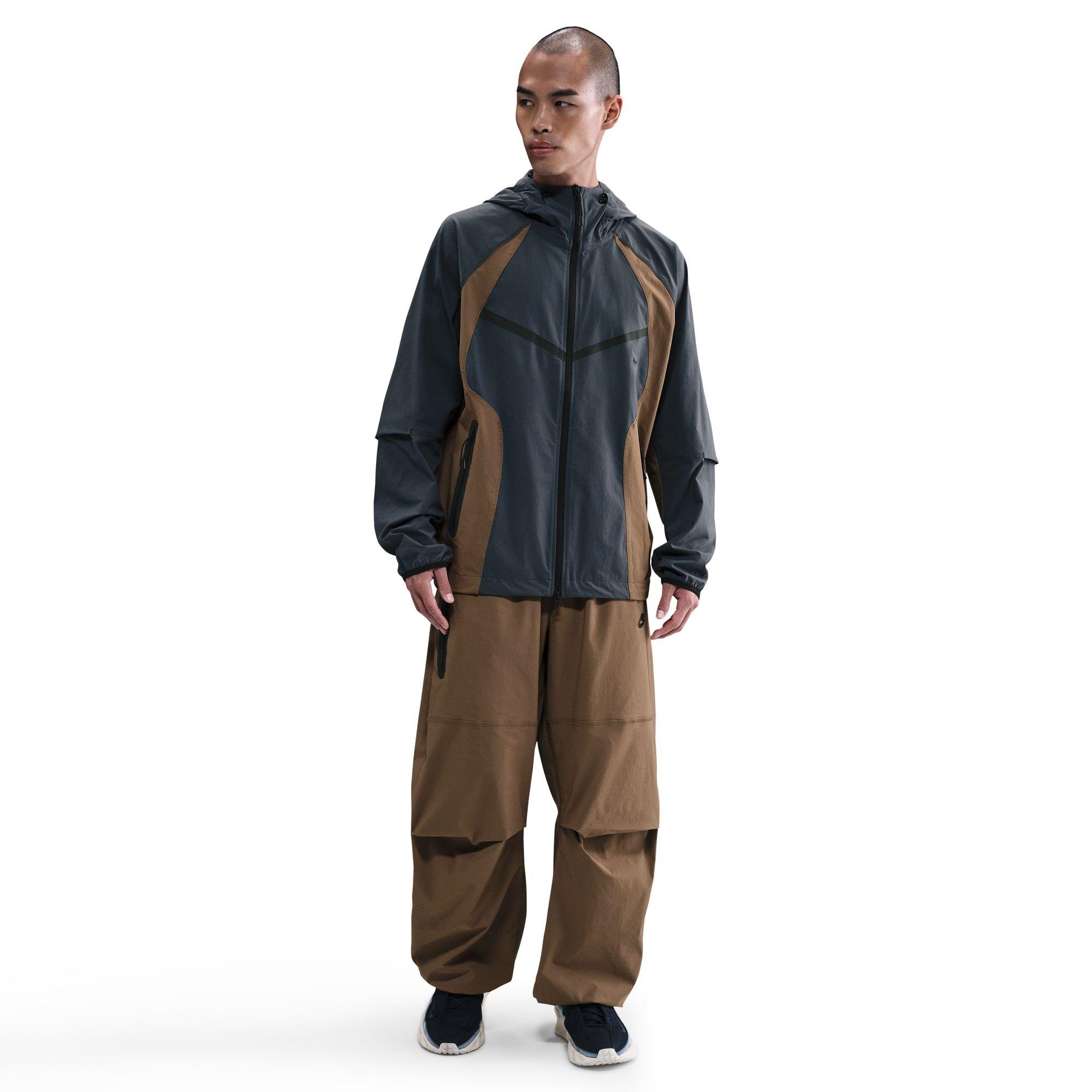 Nike Men's Tech Woven Oversized Pants - Brown/Black - BROWN/BLACK